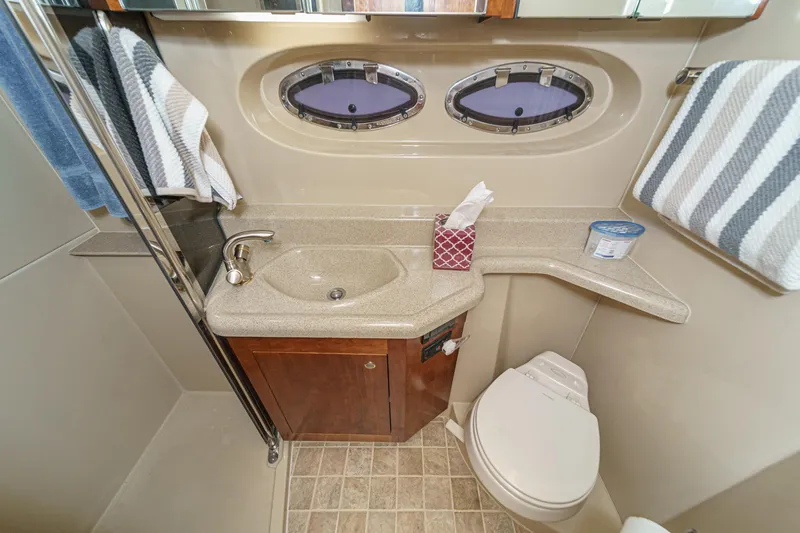 Rainbow Yacht Photos Pics 