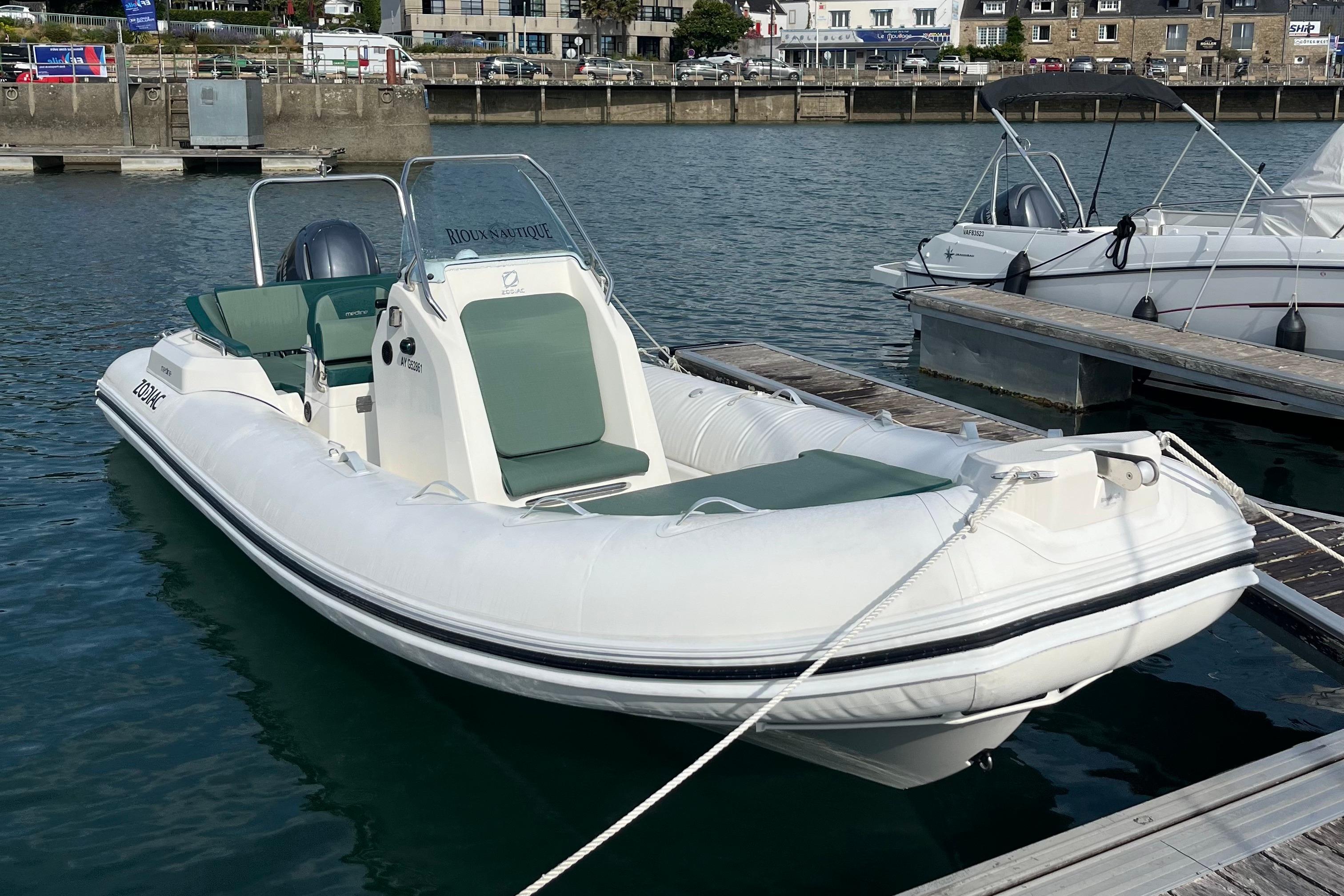 2023 Zodiac Medline 6.8