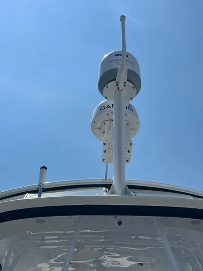  Yacht Photos Pics Radar Mast / TracVision