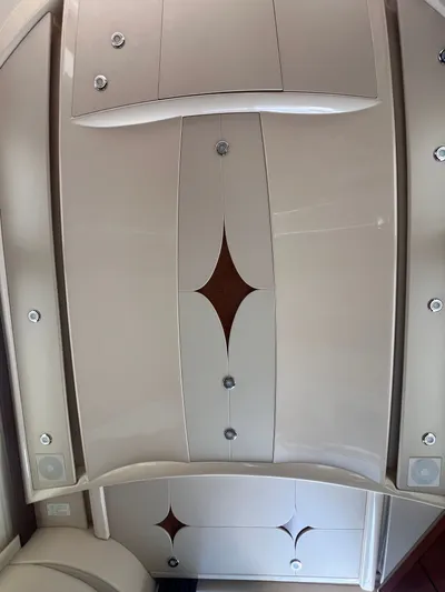  Yacht Photos Pics Salon Head liner