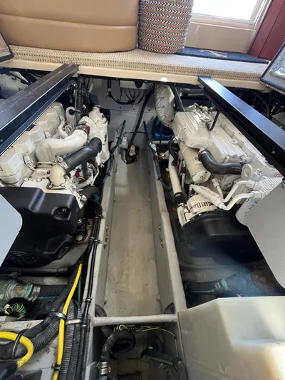  Yacht Photos Pics Main Engines