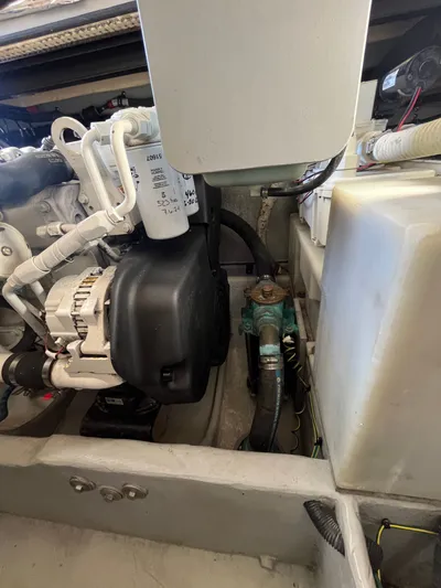  Yacht Photos Pics Port Engine front