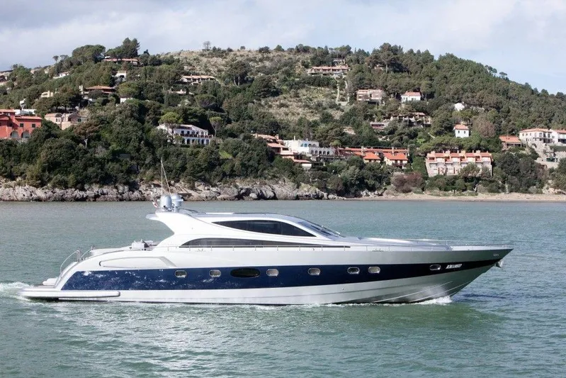 Tiuna Yacht Photos Pics PROFILE