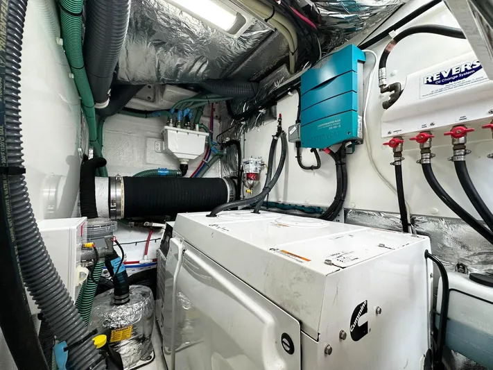 Mine Escape Yacht Photos Pics 