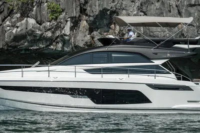 2022 Fairline Squadron 50