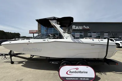 Malibu Wakesetter 24 MXZ
