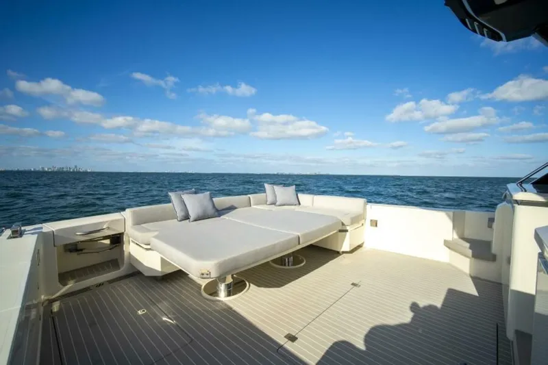  Yacht Photos Pics 2021 Uniesse Exuma Htc5 - Image 14