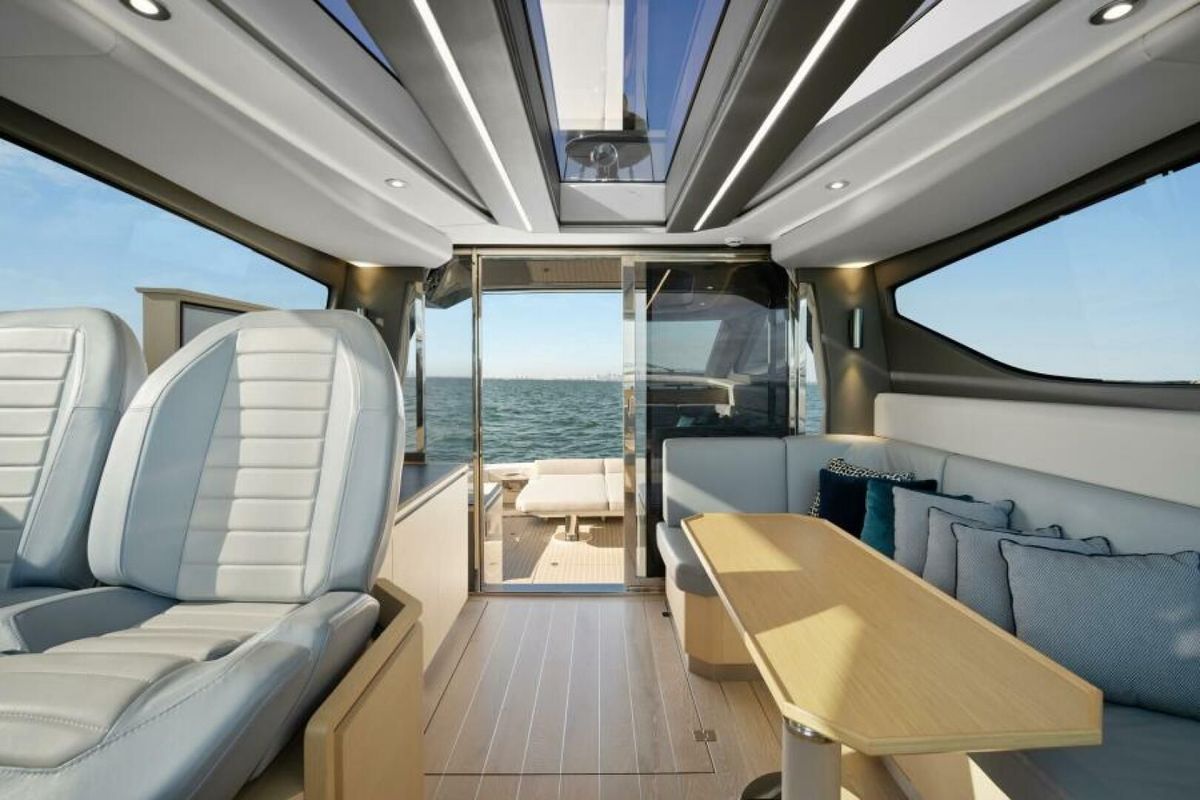 2021 Uniesse 55 