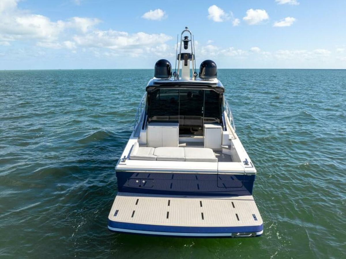 2021 Uniesse 55 