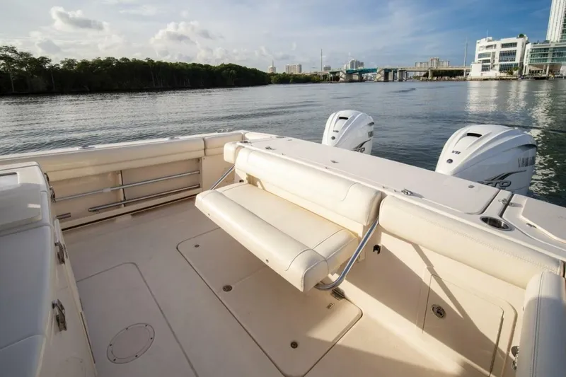 Low Hours Yacht Photos Pics 2019 Grady-white Canyon 336 - Image 14