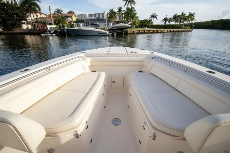 Low Hours Yacht Photos Pics 2019 Grady-white Canyon 336 - Image 24