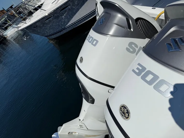  Yacht Photos Pics Twin Suzuki 300 outboard engines on a 2022 Jeanneau NC 1095 Coupe boat.
