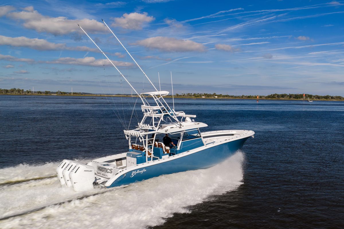 2024 Yellowfin 42 