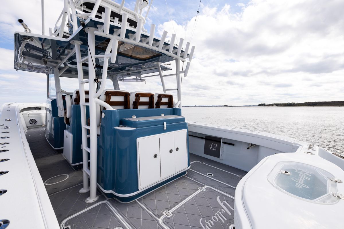 2024 Yellowfin 42 