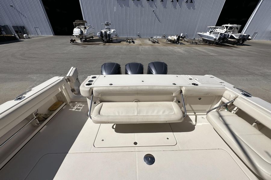 2015 Grady-White Express 370