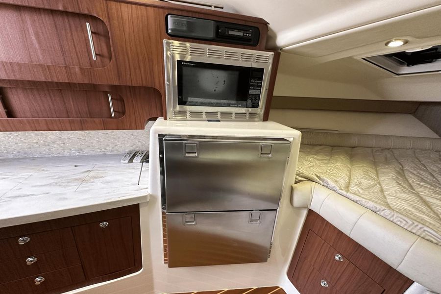 2015 Grady-White Express 370