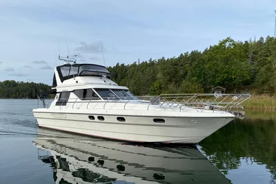 Princess 45 Flybridge Motor Yacht