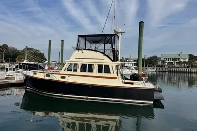 Ellis 36 Flybridge