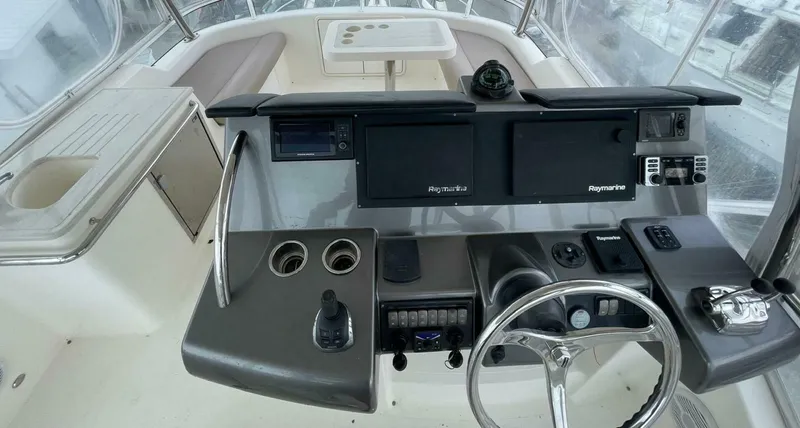  Yacht Photos Pics 2011 Riviera 43 Open Flybridge - Image 13