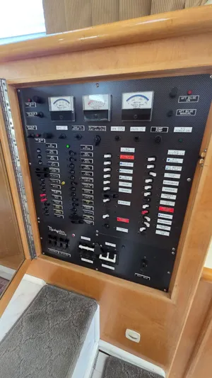 Toes In The Water Yacht Photos Pics Electrical control panel of a 1998 Navigator 5300.