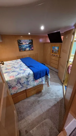 Toes In The Water Yacht Photos Pics 