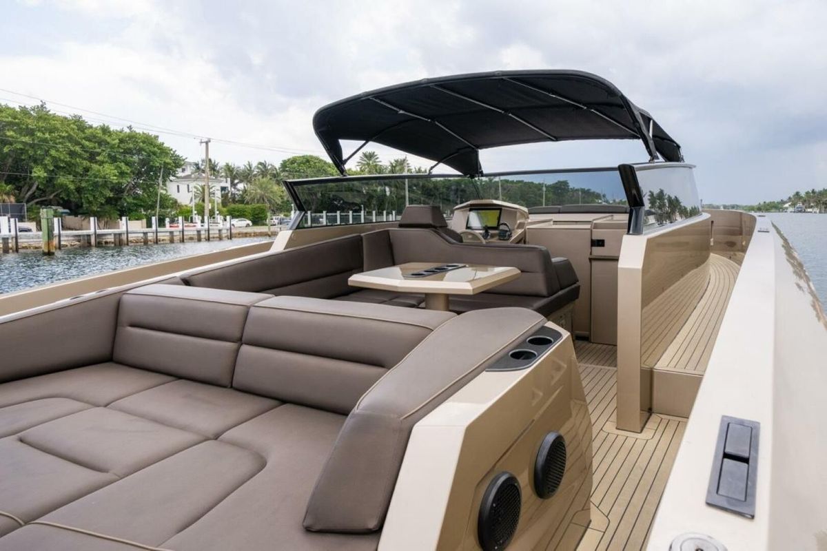 2022 Vanquish Yachts 45 