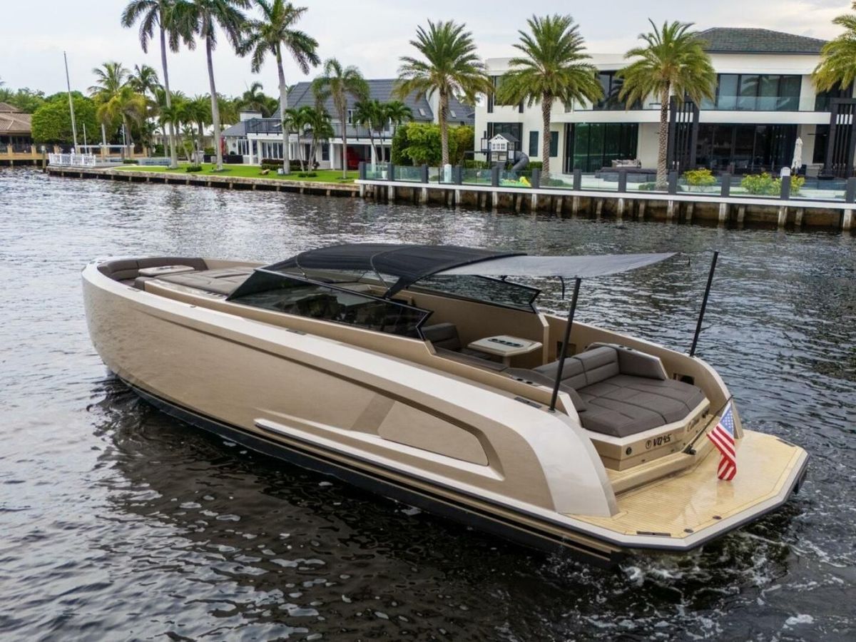 2022 Vanquish Yachts 45 