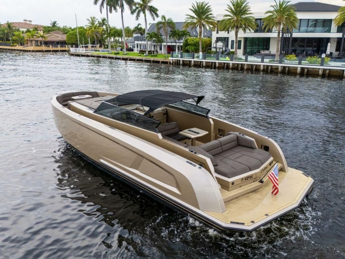 2022 Vanquish Yachts 45 