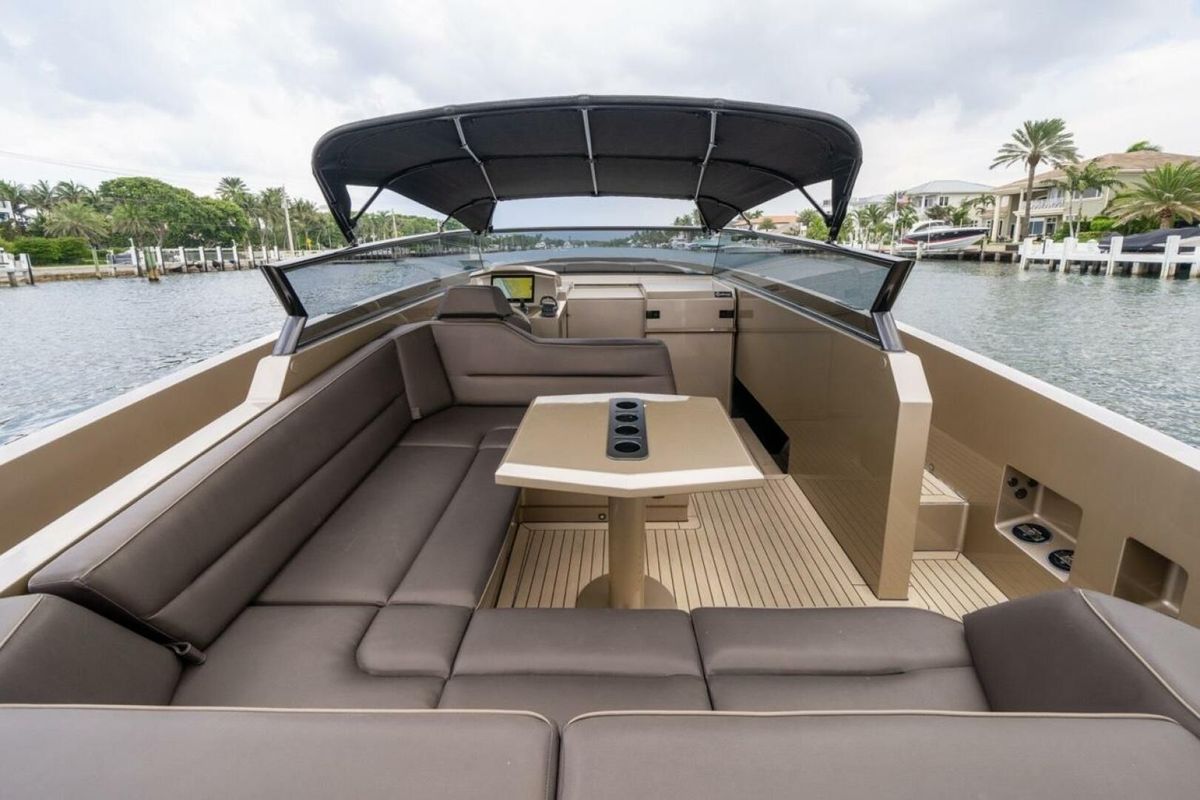 2022 Vanquish Yachts 45 