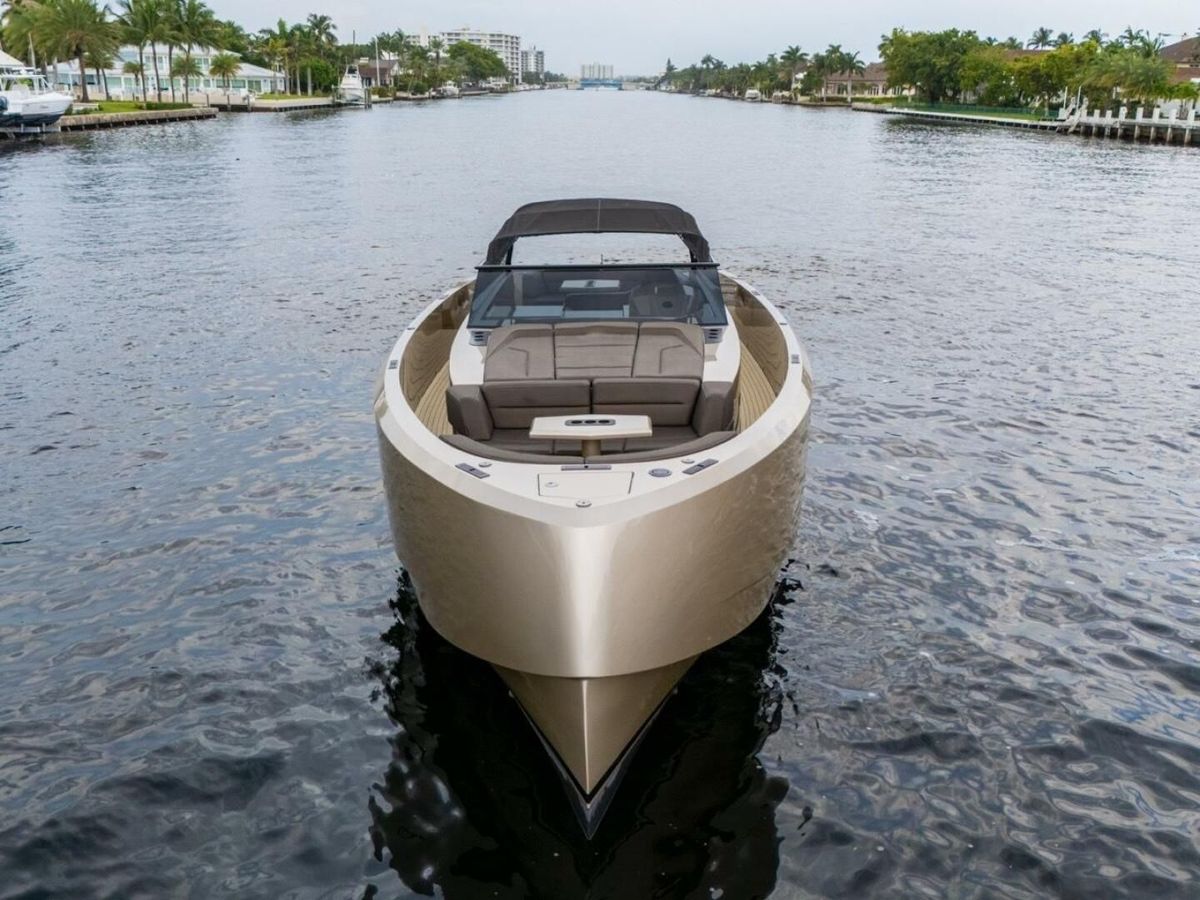 2022 Vanquish Yachts 45 