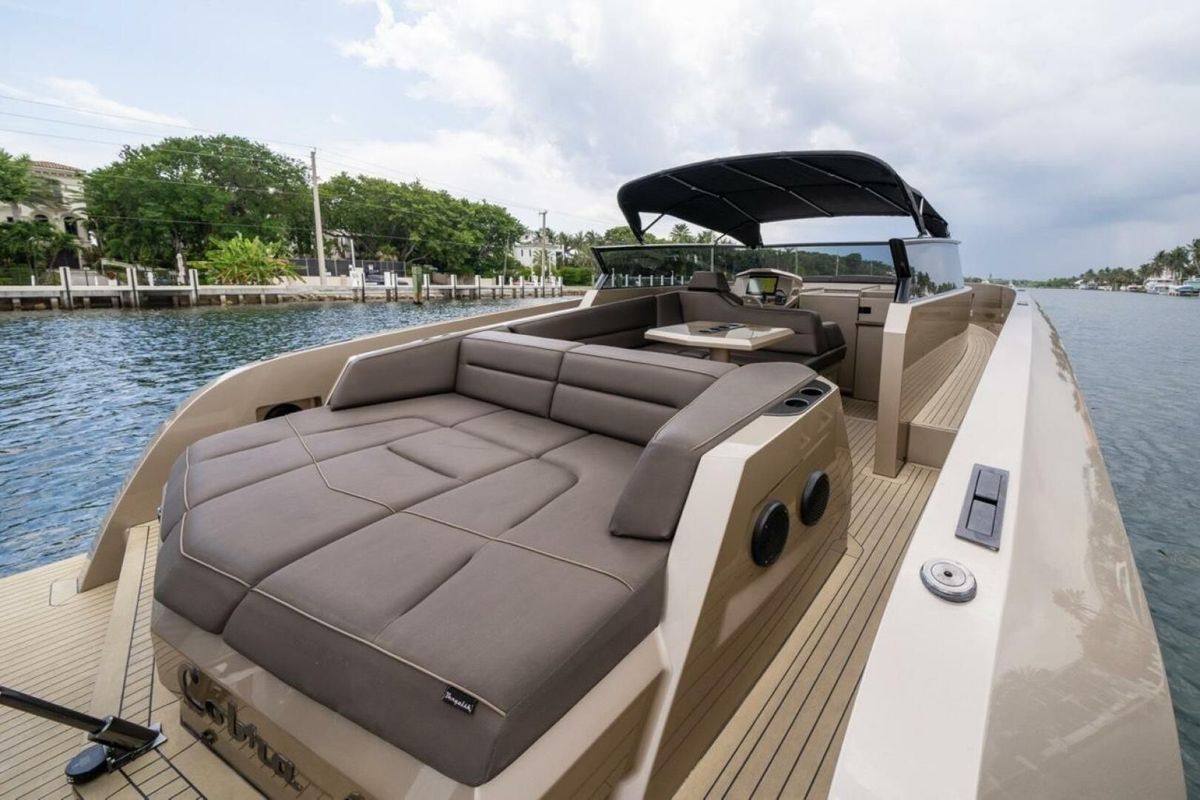 2022 Vanquish Yachts 45 