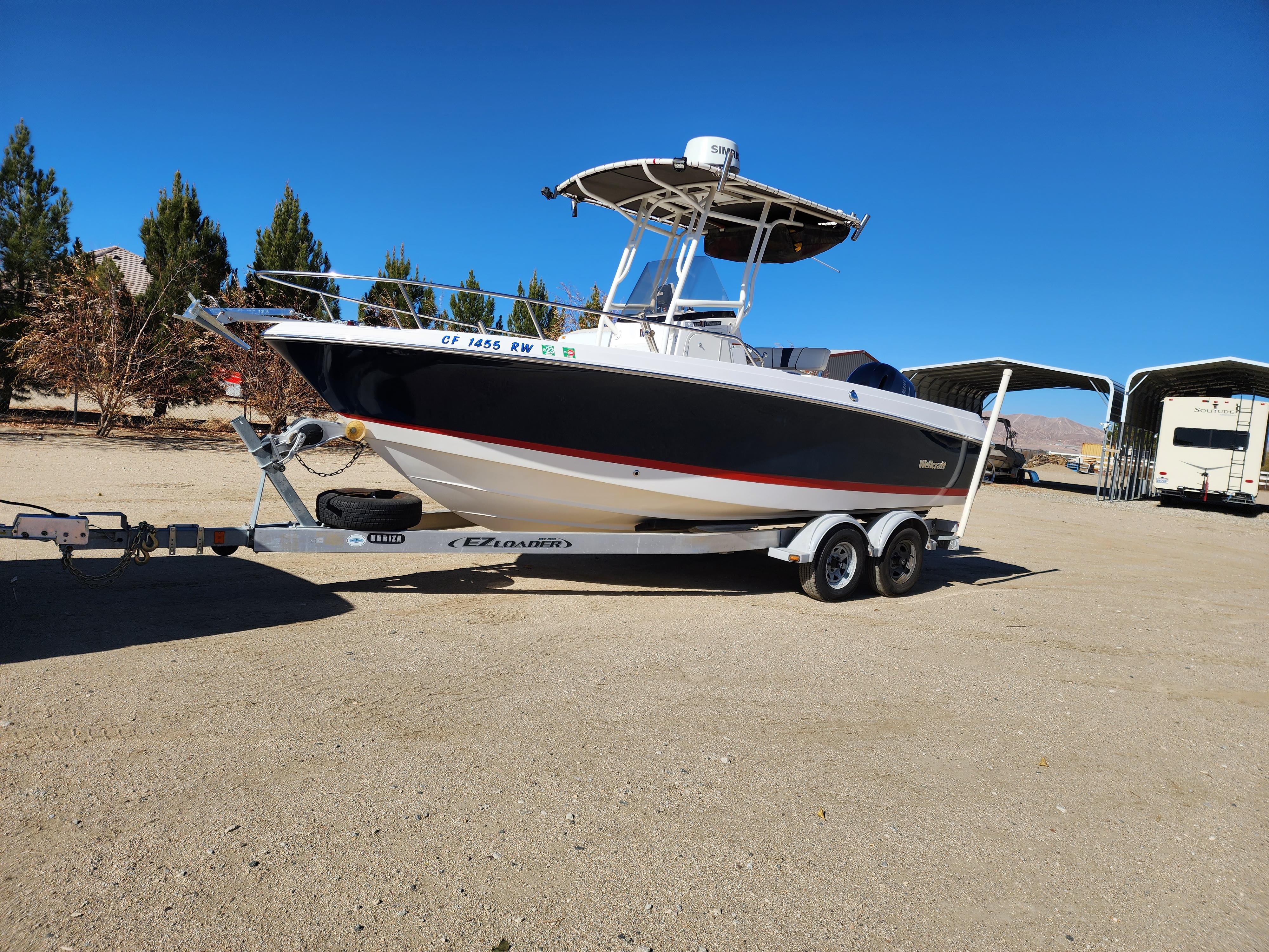 2016 Wellcraft 220 Fisherman
