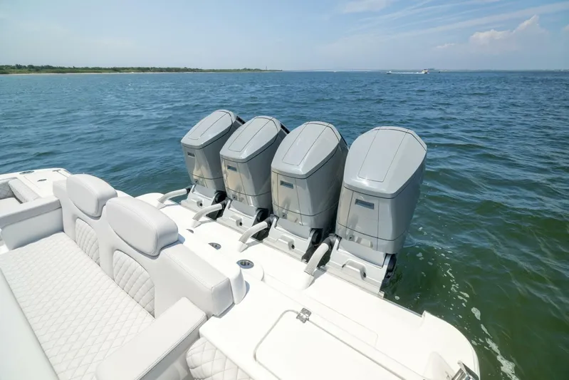  Yacht Photos Pics 2026 Hcb 48 Campeon - Image 9