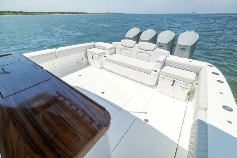  Yacht Photos Pics 2026 Hcb 48 Campeon - Image 11