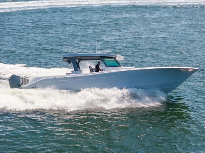  Yacht Photos Pics 2026 Hcb 48 Campeon - Image 5