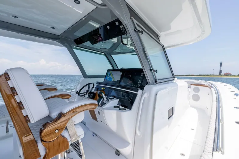  Yacht Photos Pics 2026 Hcb 48 Campeon - Image 39