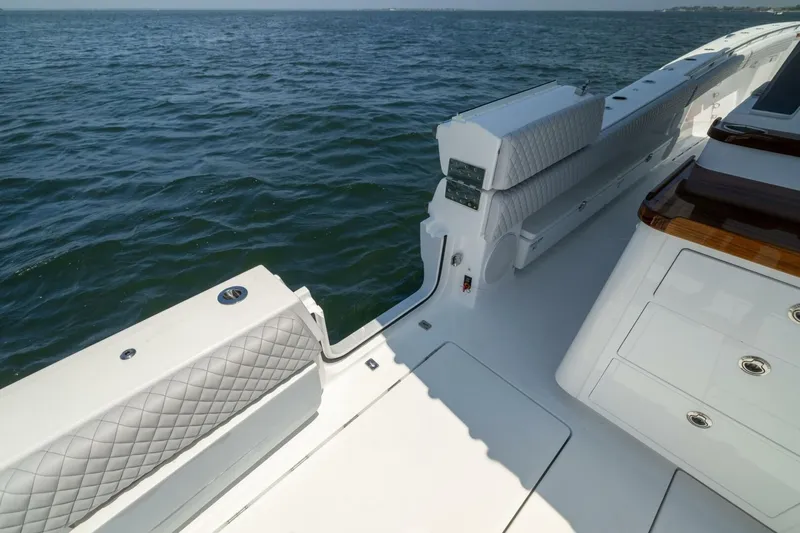  Yacht Photos Pics 2026 Hcb 48 Campeon - Image 15