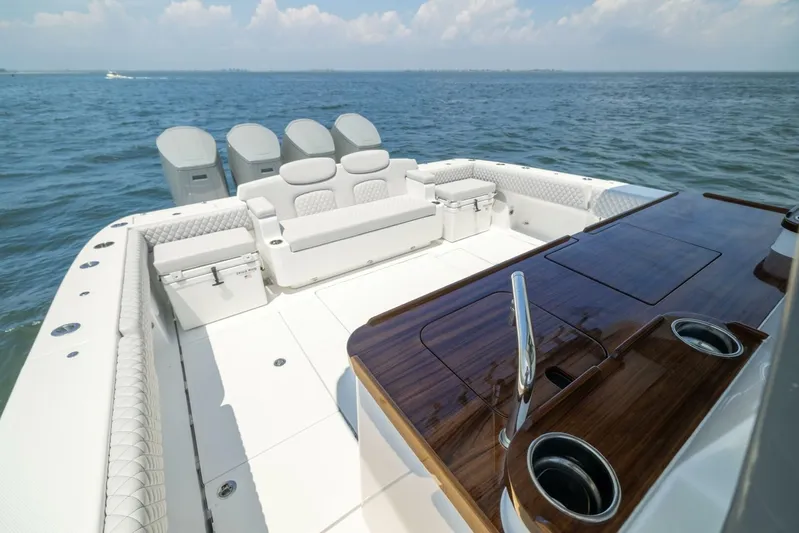  Yacht Photos Pics 2026 Hcb 48 Campeon - Image 10