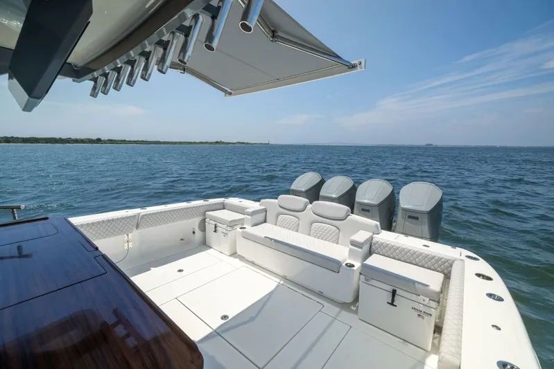  Yacht Photos Pics 2026 Hcb 48 Campeon - Image 12