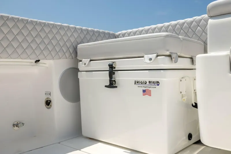  Yacht Photos Pics 2026 Hcb 48 Campeon - Image 14