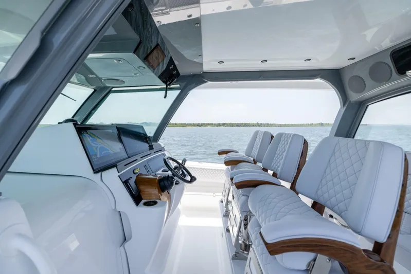  Yacht Photos Pics 2026 Hcb 48 Campeon - Image 33