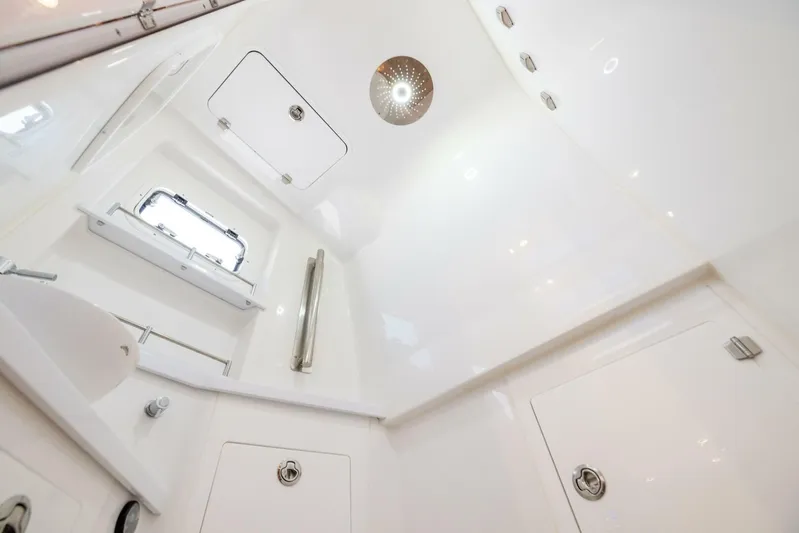  Yacht Photos Pics 2026 Hcb 48 Campeon - Image 58