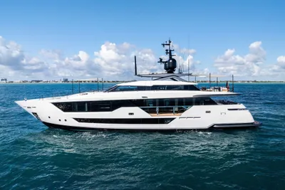 Custom Line 106