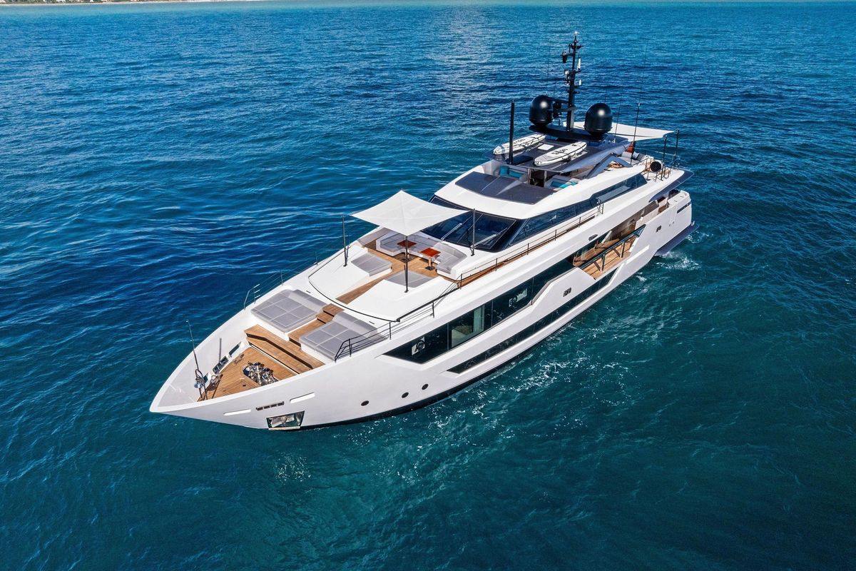 2024 Custom Line 106