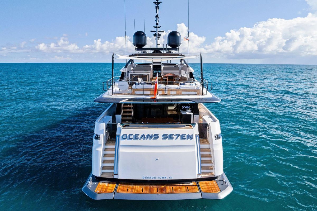 2024 Custom Line 106