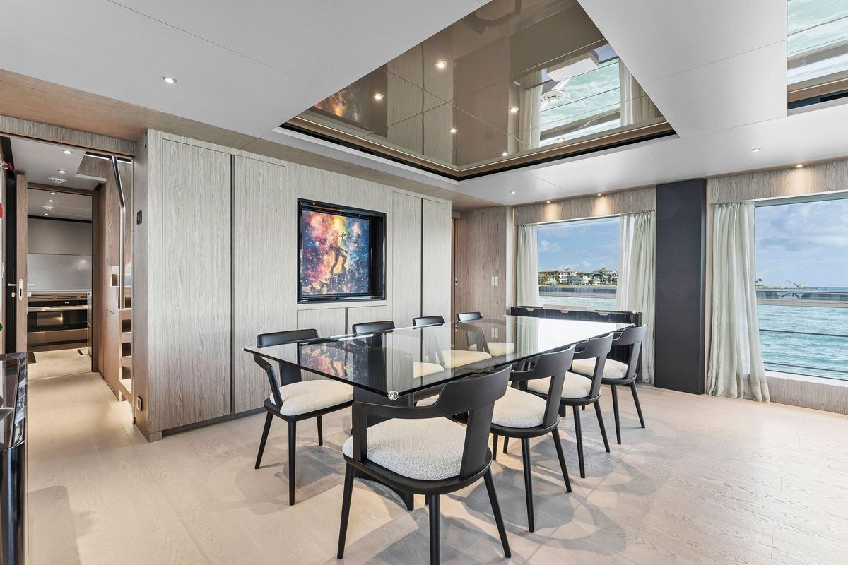 2024 Custom Line 106