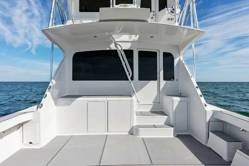 Patriot Yacht Photos Pics 