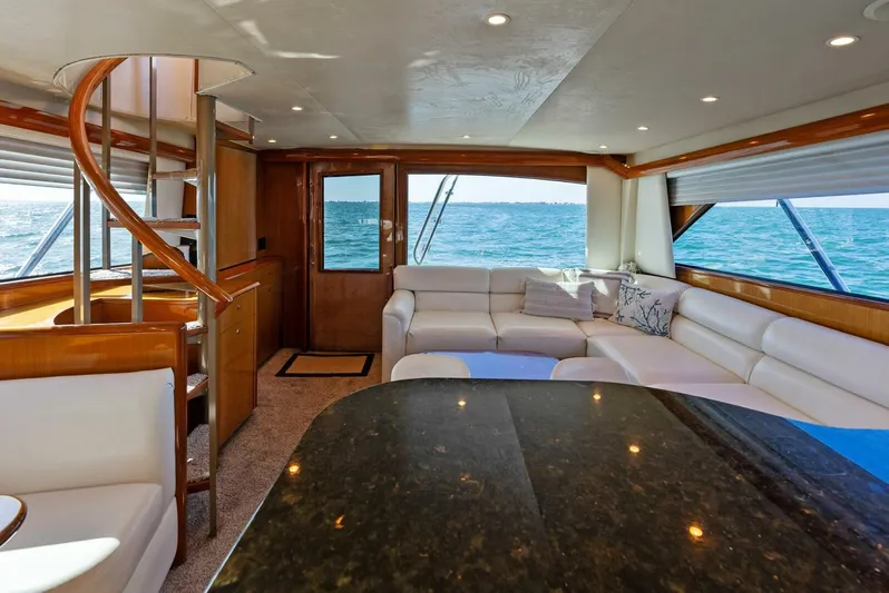 Patriot Yacht Photos Pics 