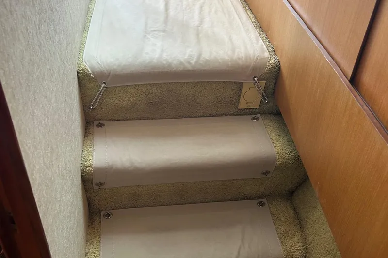 Natalin Cay Yacht Photos Pics 2003 Ocean 40 Super Sport