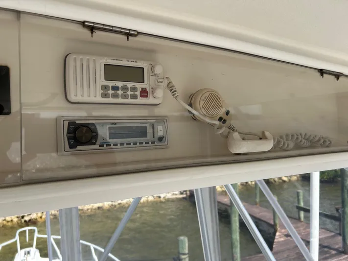 Natalin Cay Yacht Photos Pics 2003 Ocean 40 Super Sport